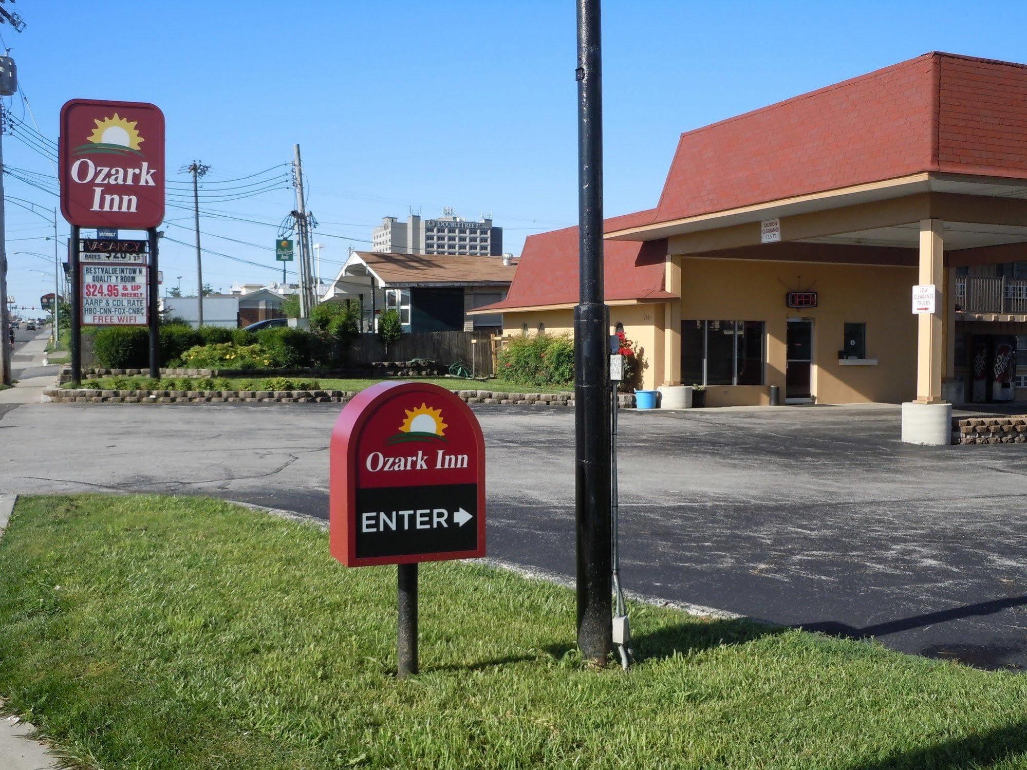 Ozark Inn Springfield Exterior photo